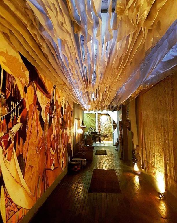 Bushman Cafe Hotel อาบีจาน ภายนอก รูปภาพ